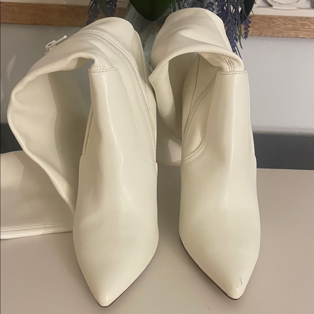 Steve Madden Cream Heeled Boots